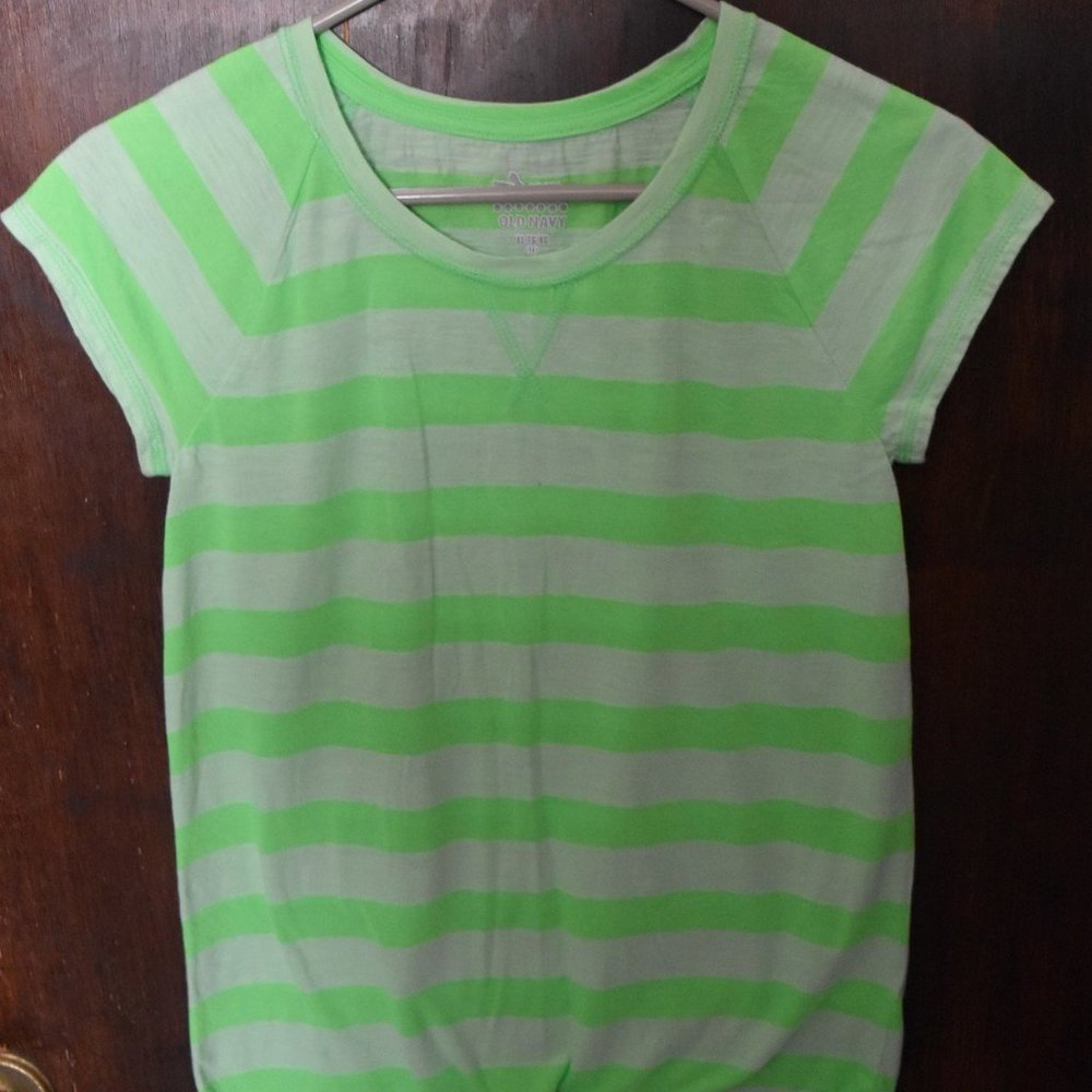 💚Old Navy shirt, size 14